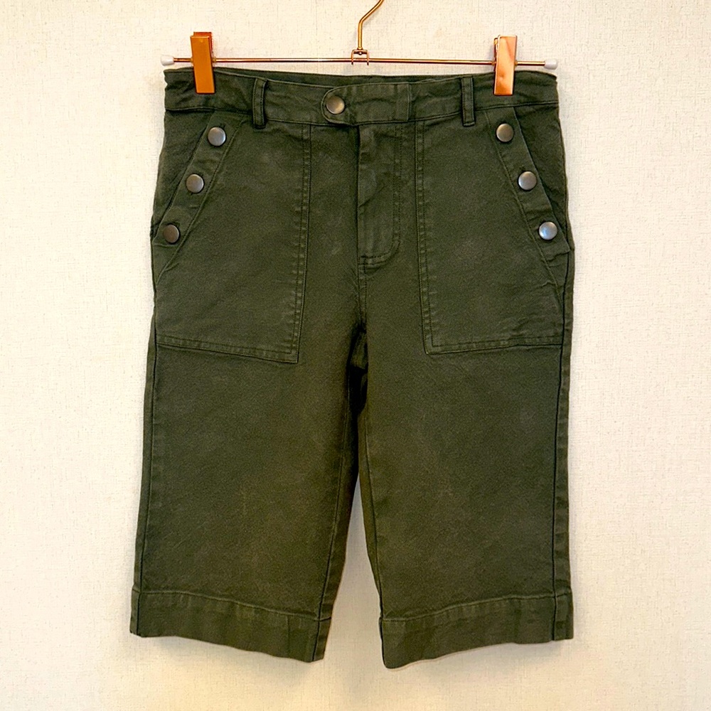 NWT Chaser Olive Green Women's Bermudas, S